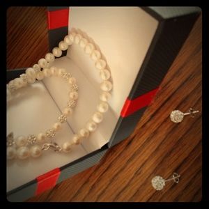 Pearl & Diamond necklace & ear ring set